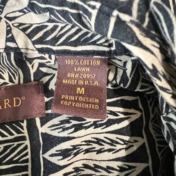 Tori Richard Hawaiian Tiki Print Button Down Short Sleeve Shirt - Picture 6 of 6